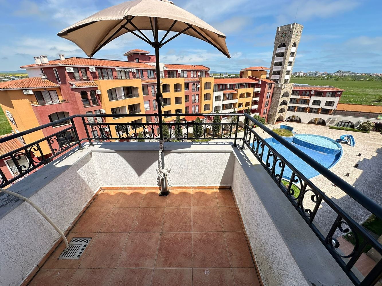 Apartment with One Bedroom on the First Line in Aheloy – Sea Atmosphere, Luxury Amenities and Ready Documents for the Deal