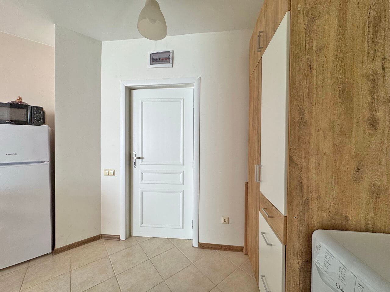 One-Bedroom Apartment with Pool View – Coziness, Greenery and Comfort in a Gated Complex