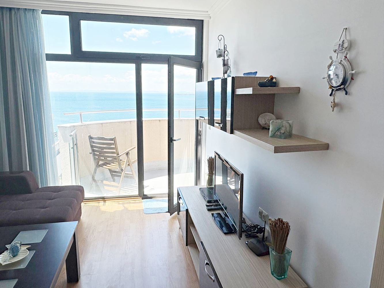 Luxury One-Bedroom Apartment with Panoramic Sea View on the First Line in Sveti Vlas
