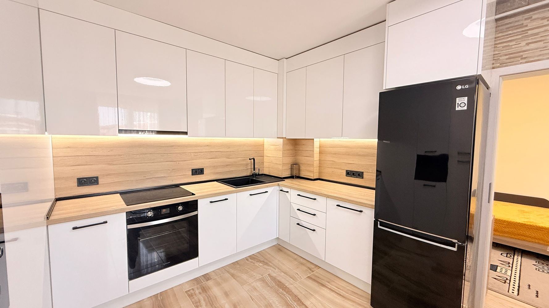 Luxury three-bedroom duplex in the heart of Sunny Beach – space, style and comfort on two levels