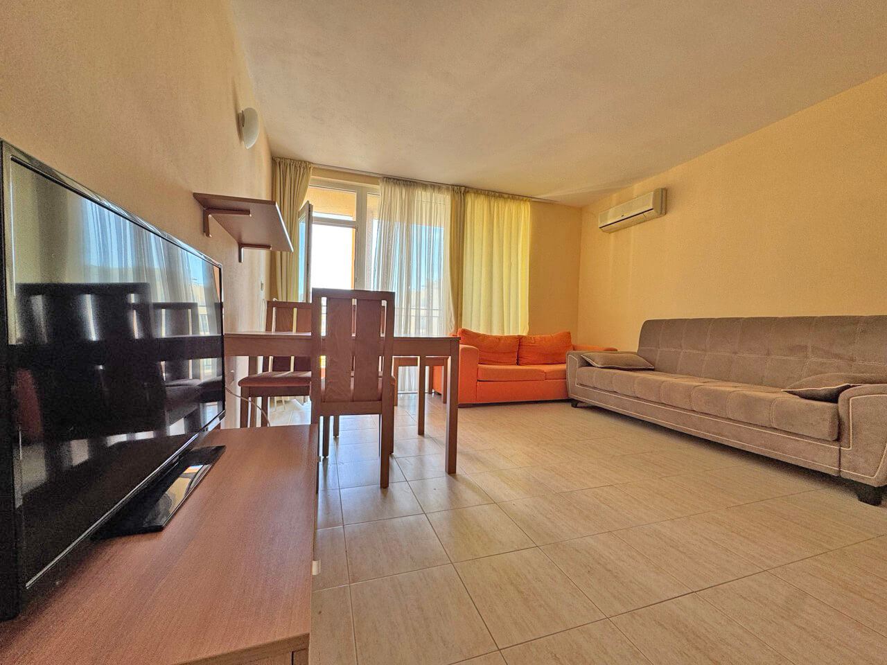 Furnished One-Bedroom Apartment with a Pleasant Pool View in Sunny Beach