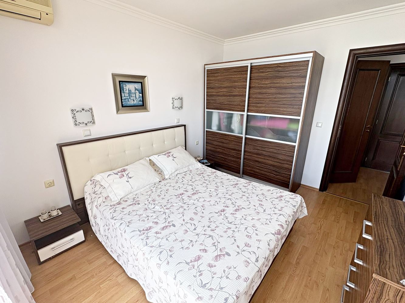Luxury One-Bedroom Apartment with Panoramic Sea View on the First Line in Sveti Vlas