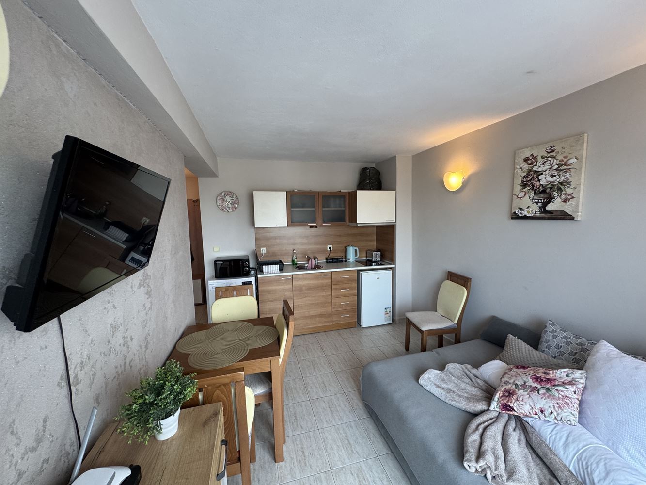 One-bedroom apartment with panoramic views in the heart of Sunny Beach