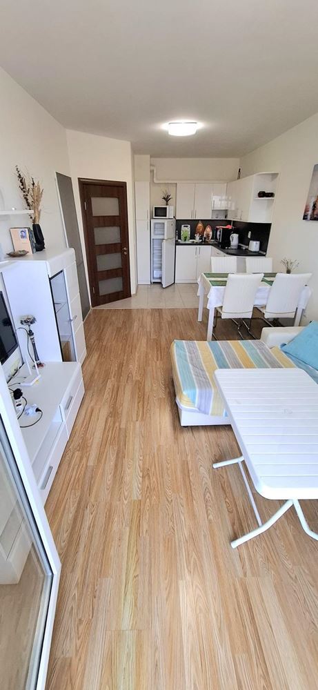 One-bedroom apartment in a complex in Pomorie – 300 m from the beach, excellent investment