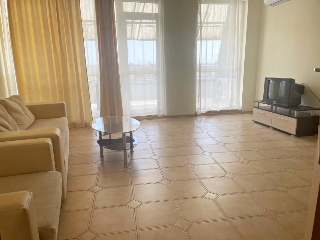 Spacious one-bedroom apartment in a top location in the heart of Sunny Beach