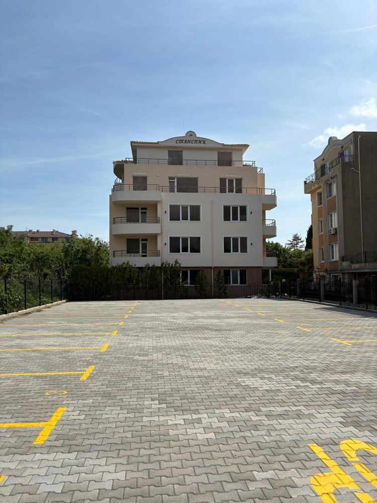 One-bedroom apartment in Pomorie – new construction, ground floor, low maintenance fee and excellent location