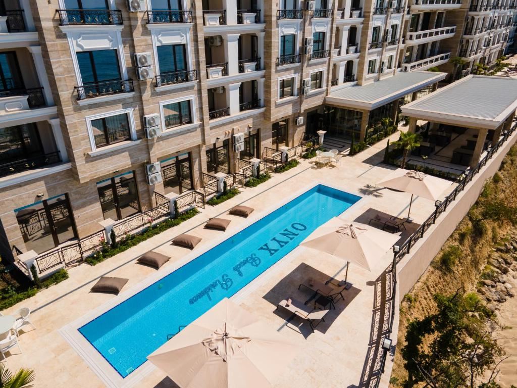  Elegant studio on the first sea line in a prestigious complex in Sveti Vlas – comfort, style and sea panorama