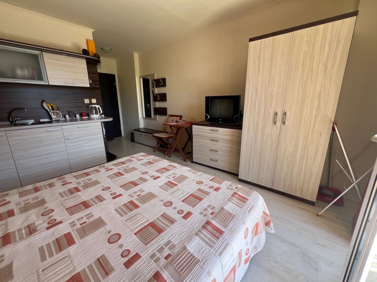 Comfortable studio with pool view in Sunny Beach – fully furnished and ready to use