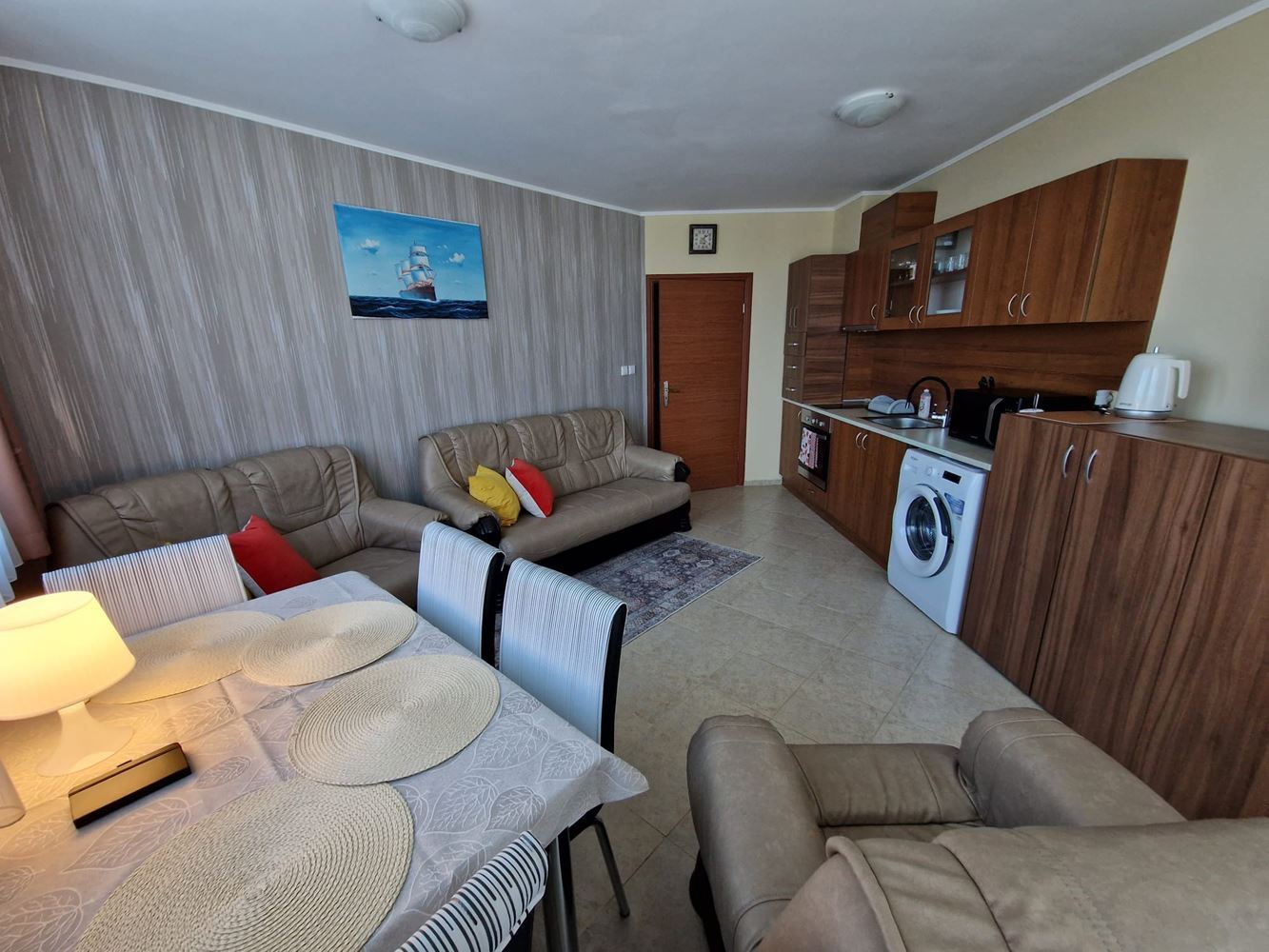 Sea and Amenities Within Easy Reach – One-Bedroom Apartment 100 m from the Beach in Sunny Beach