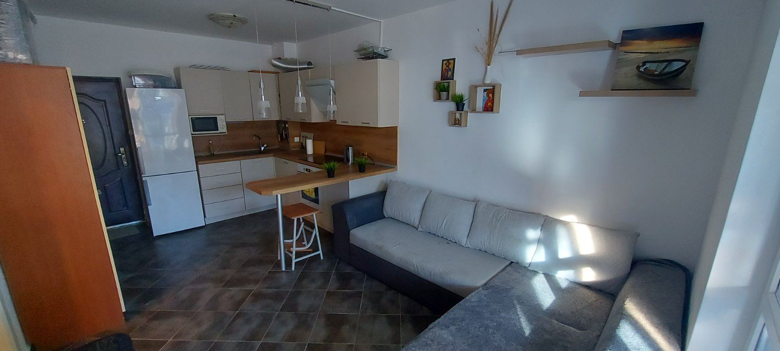 Pomorie – Two-Bedroom Apartment with Sea View in a Complex with Swimming Pool and Parking