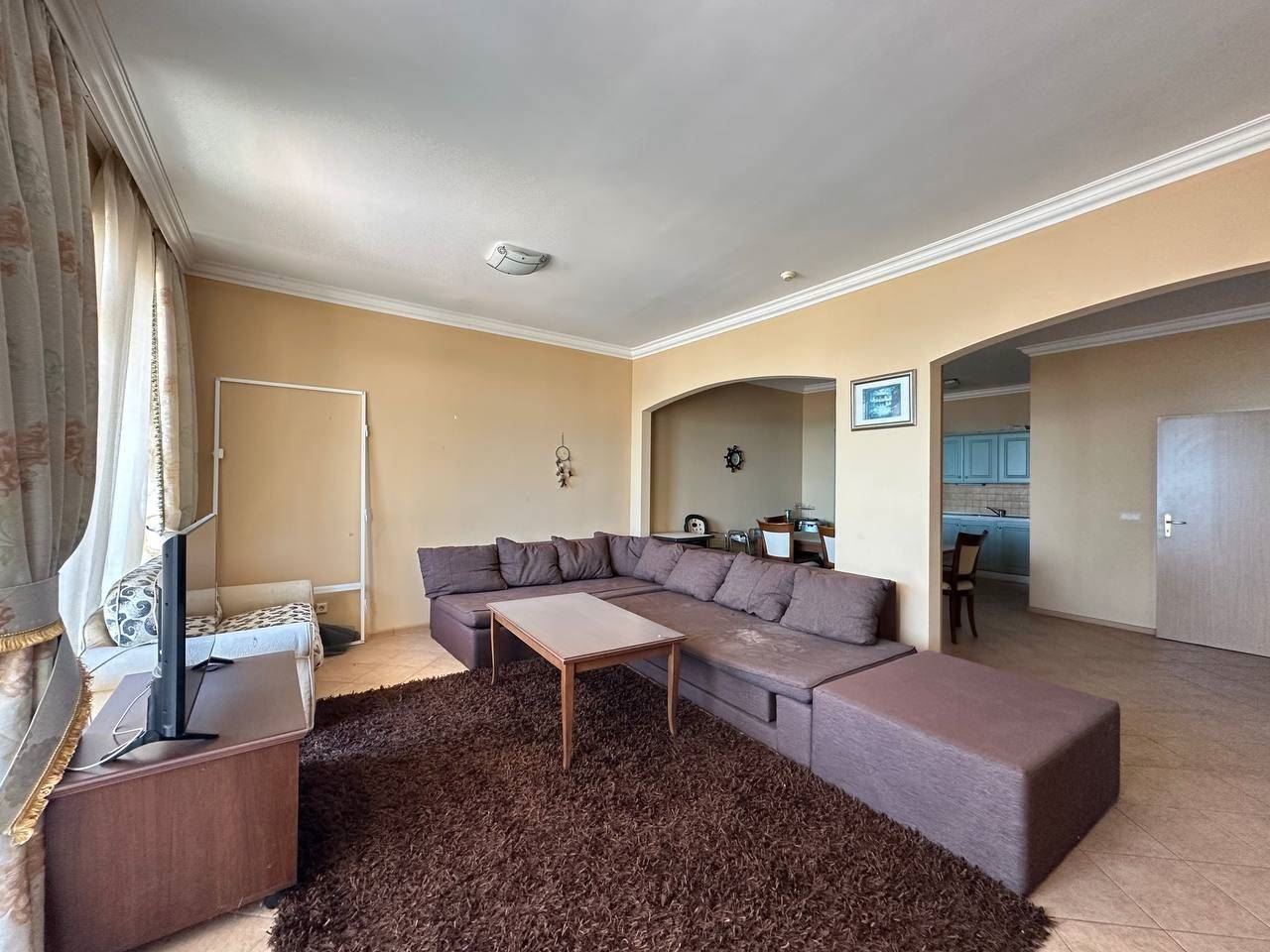 Spacious Apartment with Sea View on the First Line in Pomorie – Holiday Property with the Feeling of a Luxury Resort
