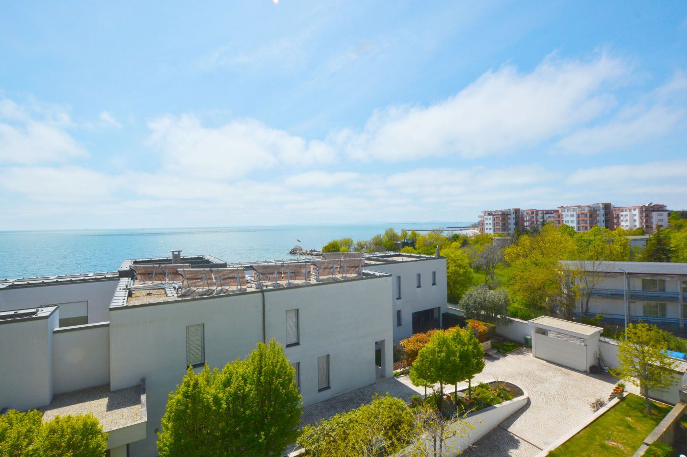 Luxury two-bedroom apartment with sea view on the first line in Ravda – 114 m², two terraces, and full comfort