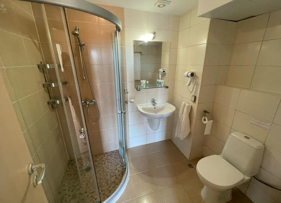 Spacious Two-Bedroom Apartment on the First Sea Line in Obzor with Panoramic Sea View