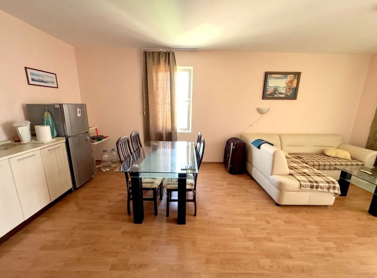 Spacious One-Bedroom Apartment 200 Meters from the Sea in Ravda – Comfortable Home by the Coast