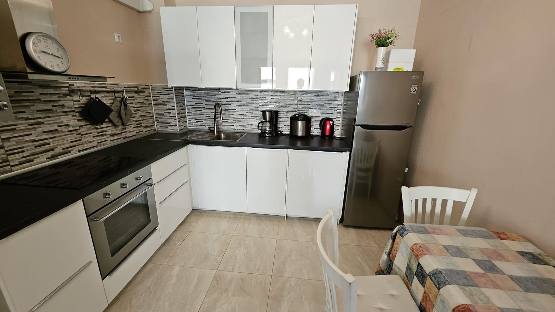 Sea Comfort in Nessebar – One-Bedroom Apartment Just Steps from the Beach with No Maintenance Fee