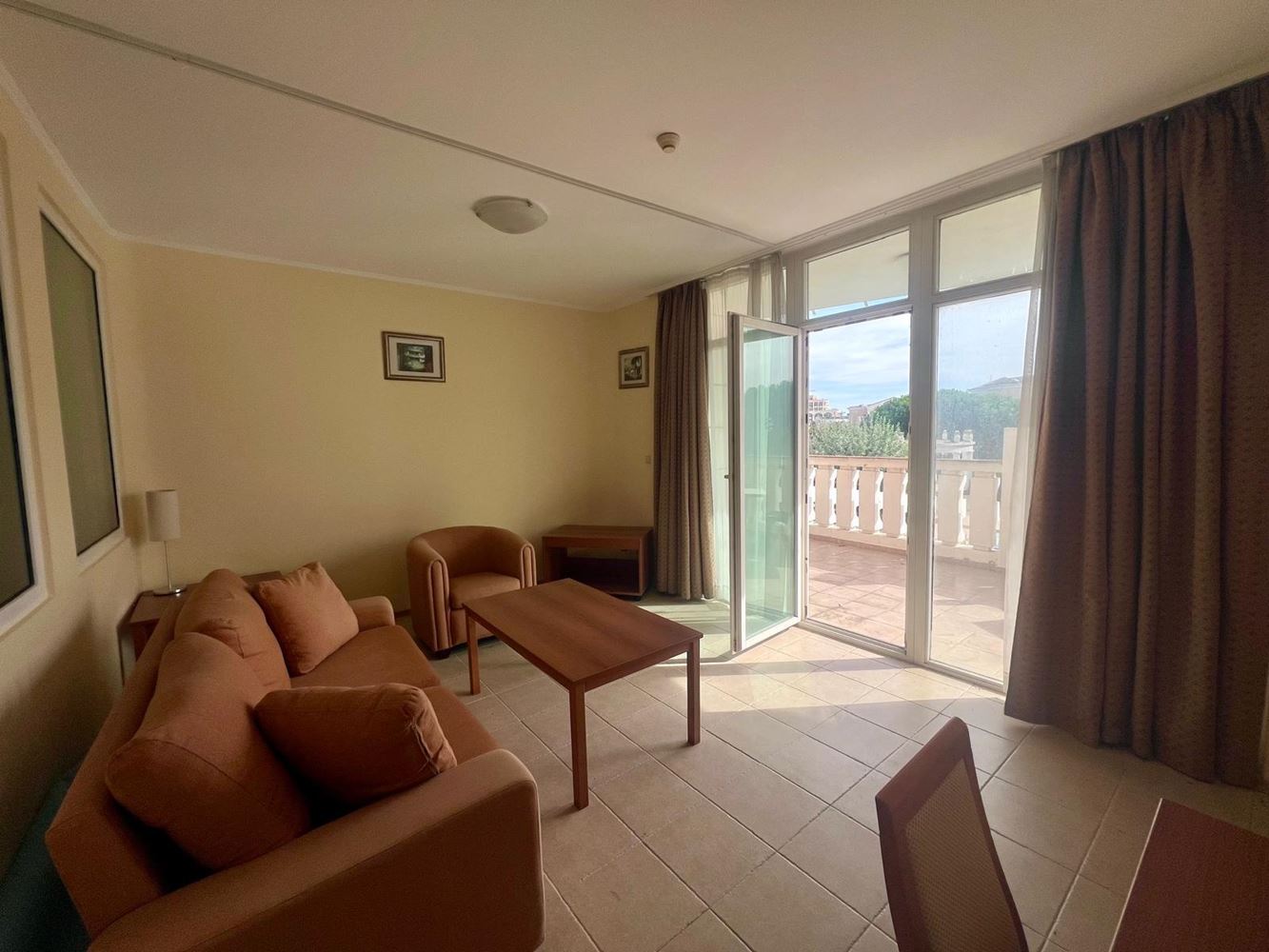 First-Line Apartment with Sea View in Pomorie – The Feeling of a Luxury Holiday Every Day