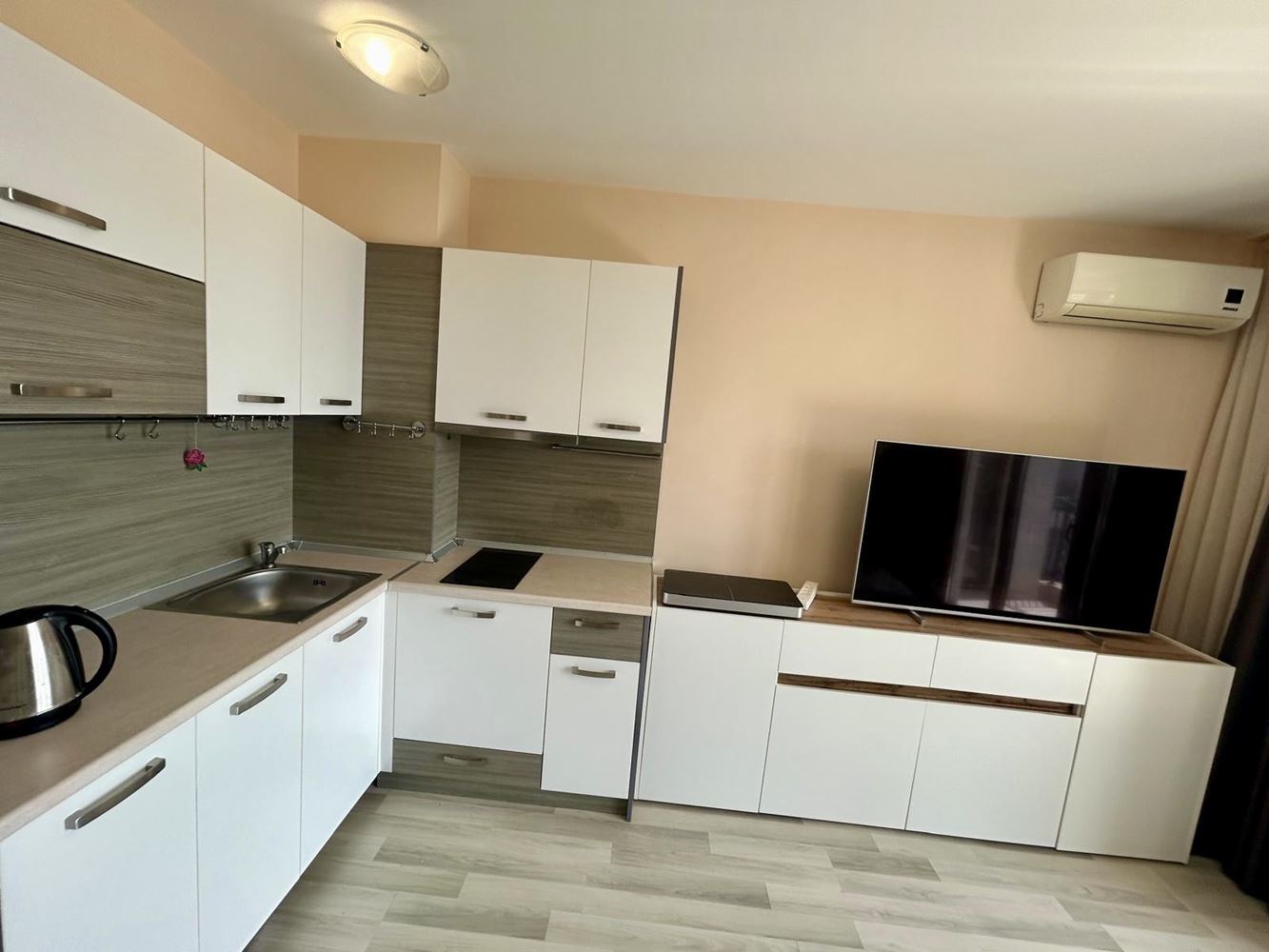 Spacious apartment with two bedrooms and private garden in Nessebar – comfort, tranquillity and a perfectly maintained area