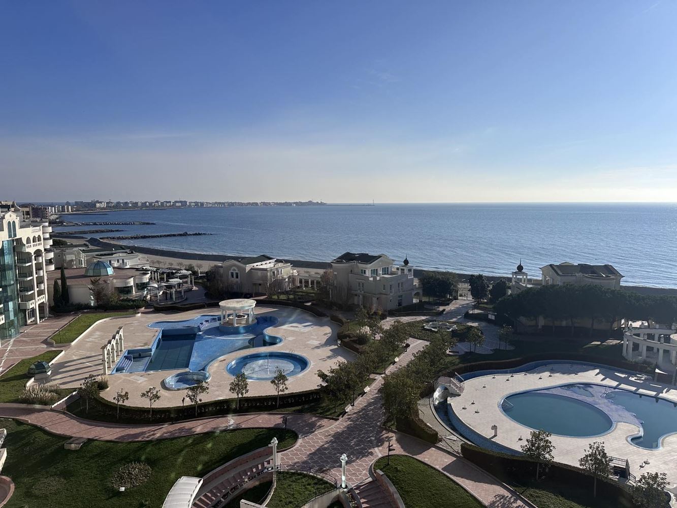 Two-bedroom apartment in Pomorie with frontal sea view – luxury living on the beachfront