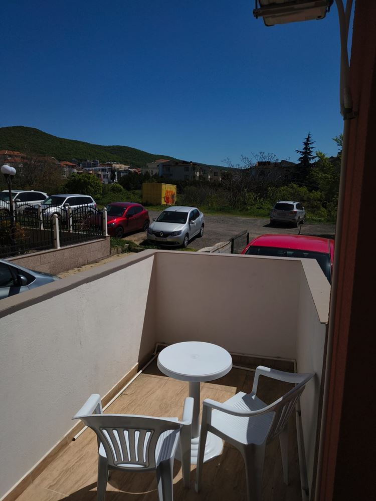 New one-bedroom apartment in Sveti Vlas – modern home without maintenance fee, ready for living