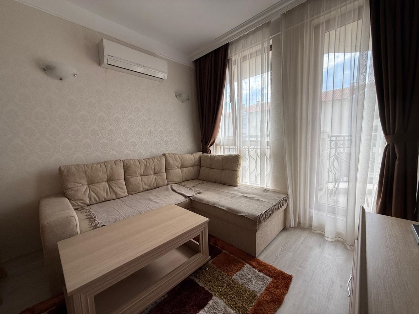 One-Bedroom Apartment in a Luxury Complex in Sunny Beach with Impressive Swimming Pools and Relaxation Areas
