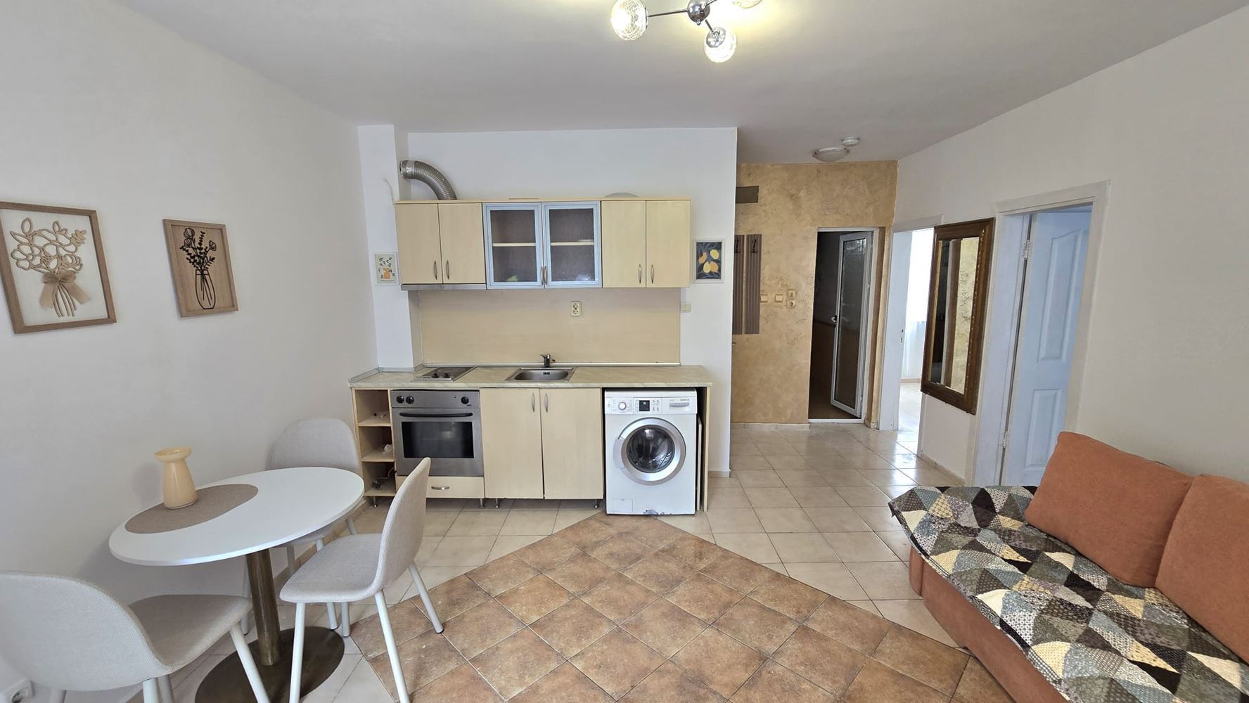 Three-room apartment with southern exposure and pool view in Sunny Beach