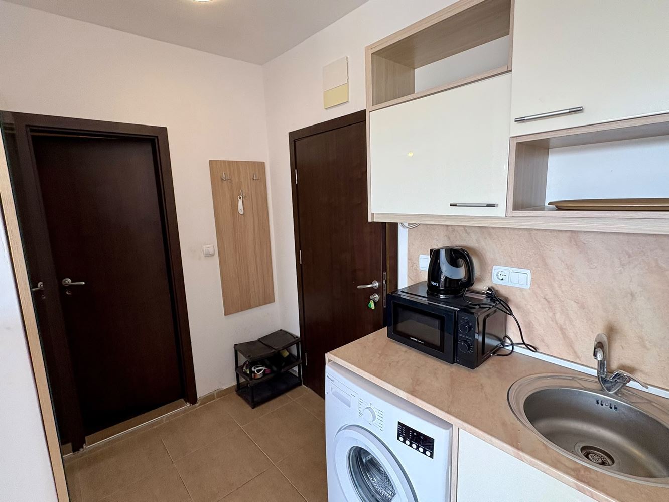 Sunny Beach – Cozy One-Bedroom Apartment with Pool View, Five Minutes from the Beach