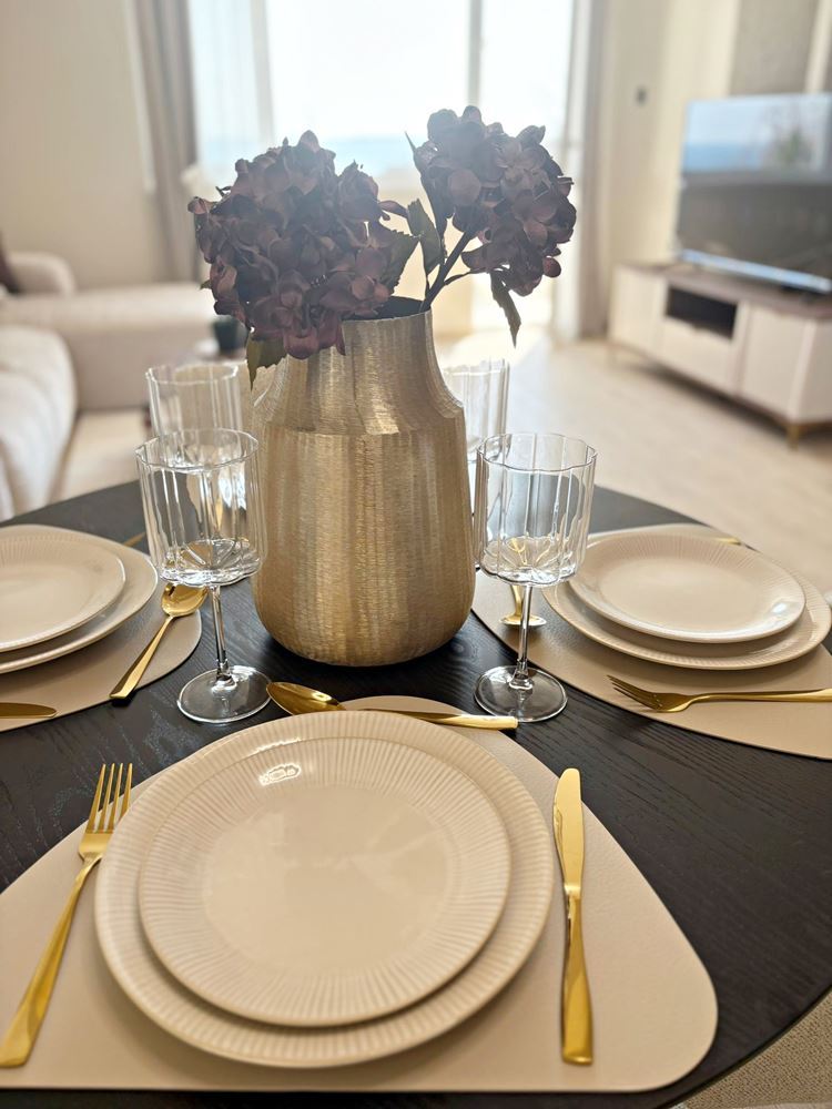 Two independent residential spaces with sea view in the center of Sveti Vlas – designer interior and private parking space