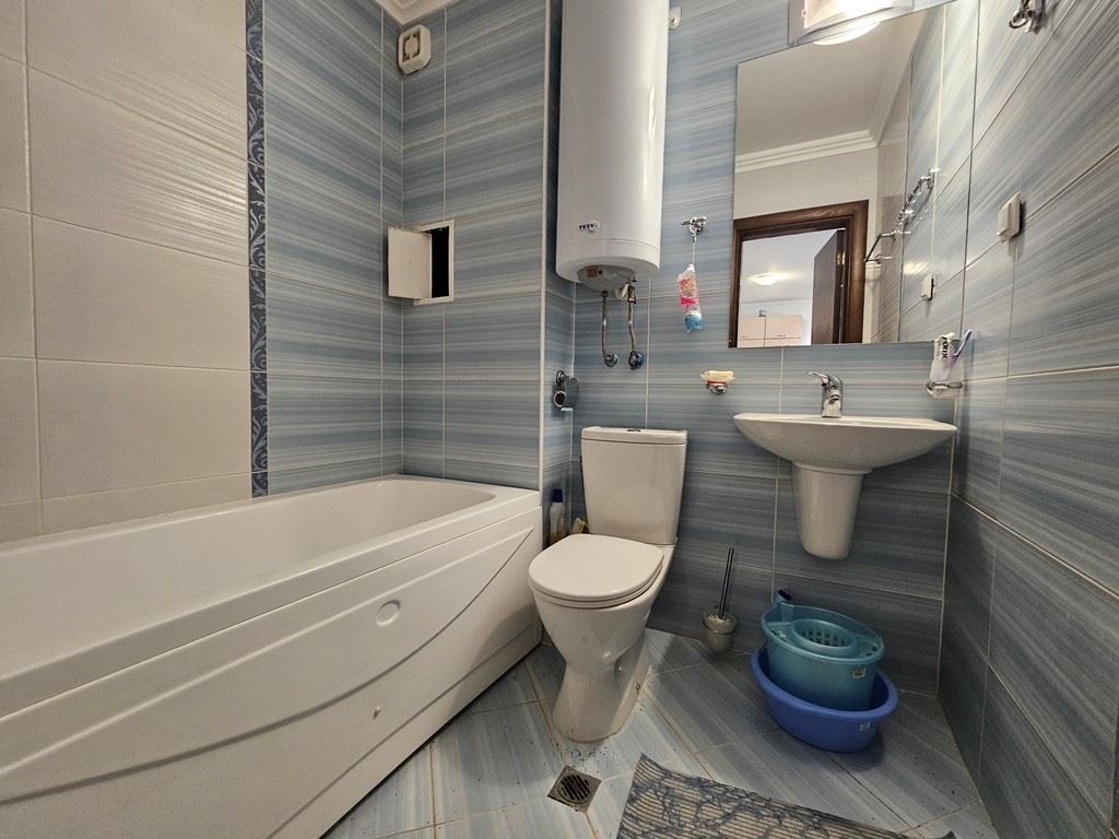 Luxury on the first line – stylish apartment with veranda, private garden, and sea view in Sveti Vlas