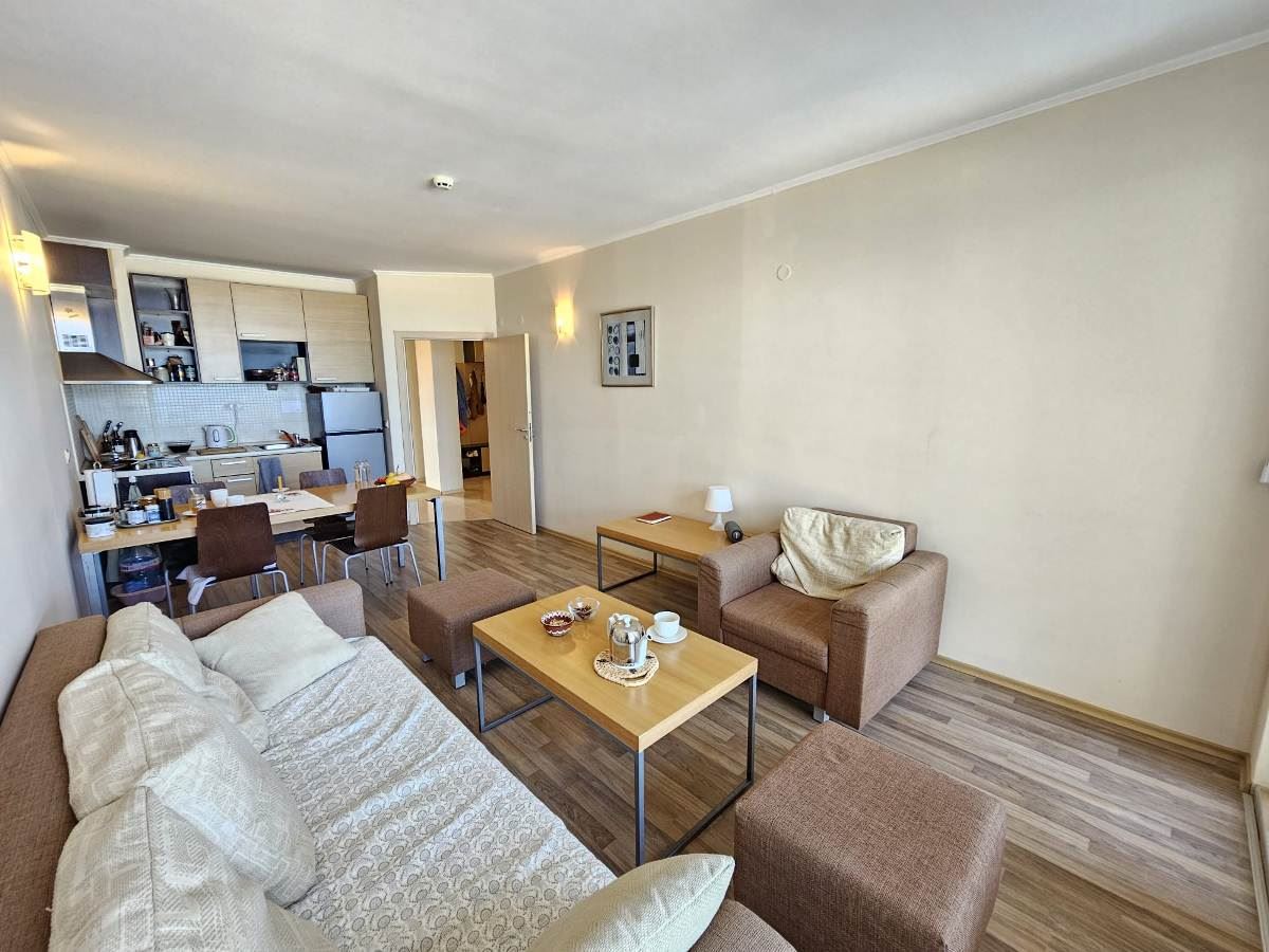 Luxury three-bedroom apartment on the beachfront in Obzor – panoramic sea and mountain views