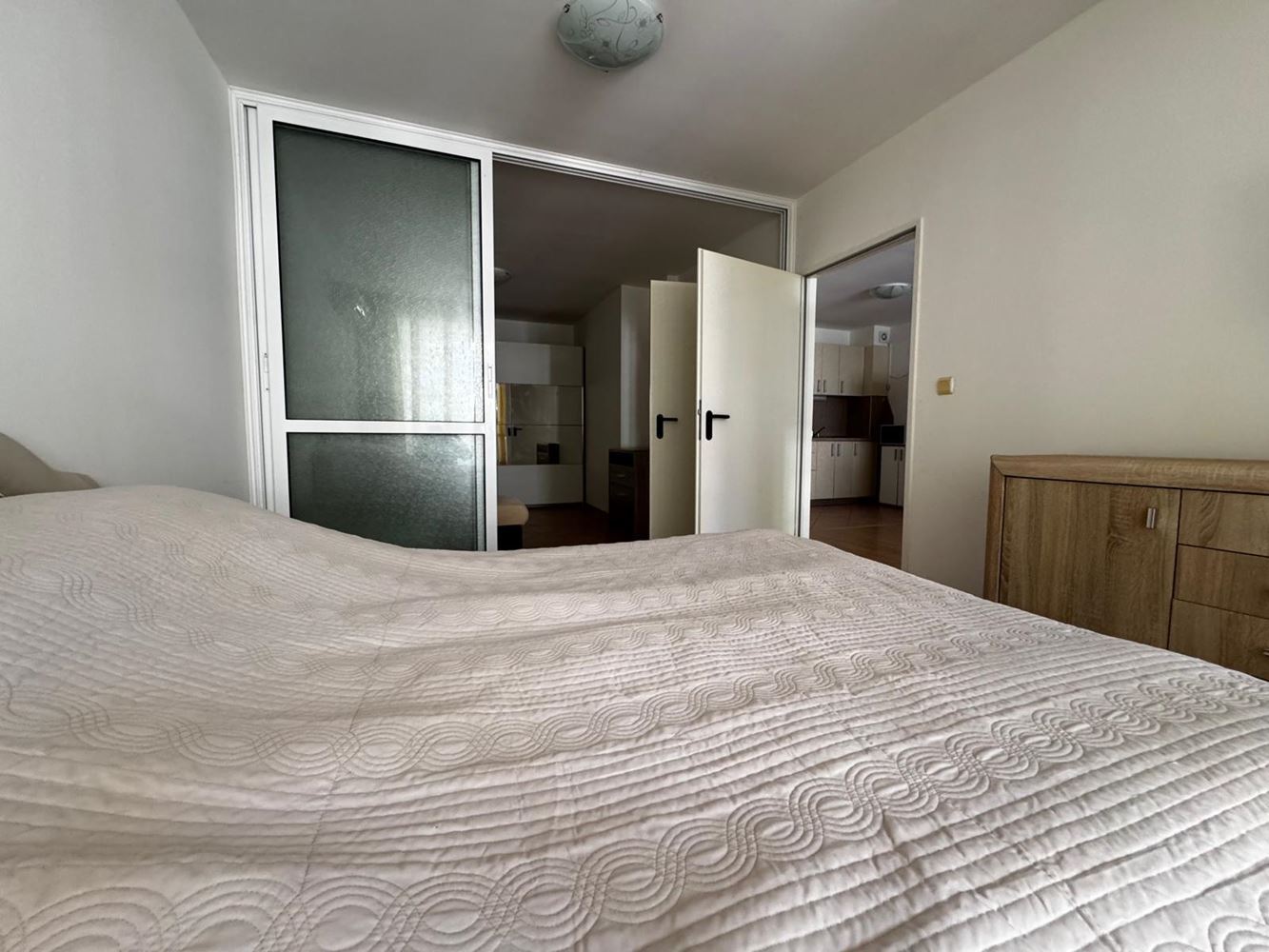 Spacious one-bedroom apartment in Pomorie – with a large terrace and excellent investment potential