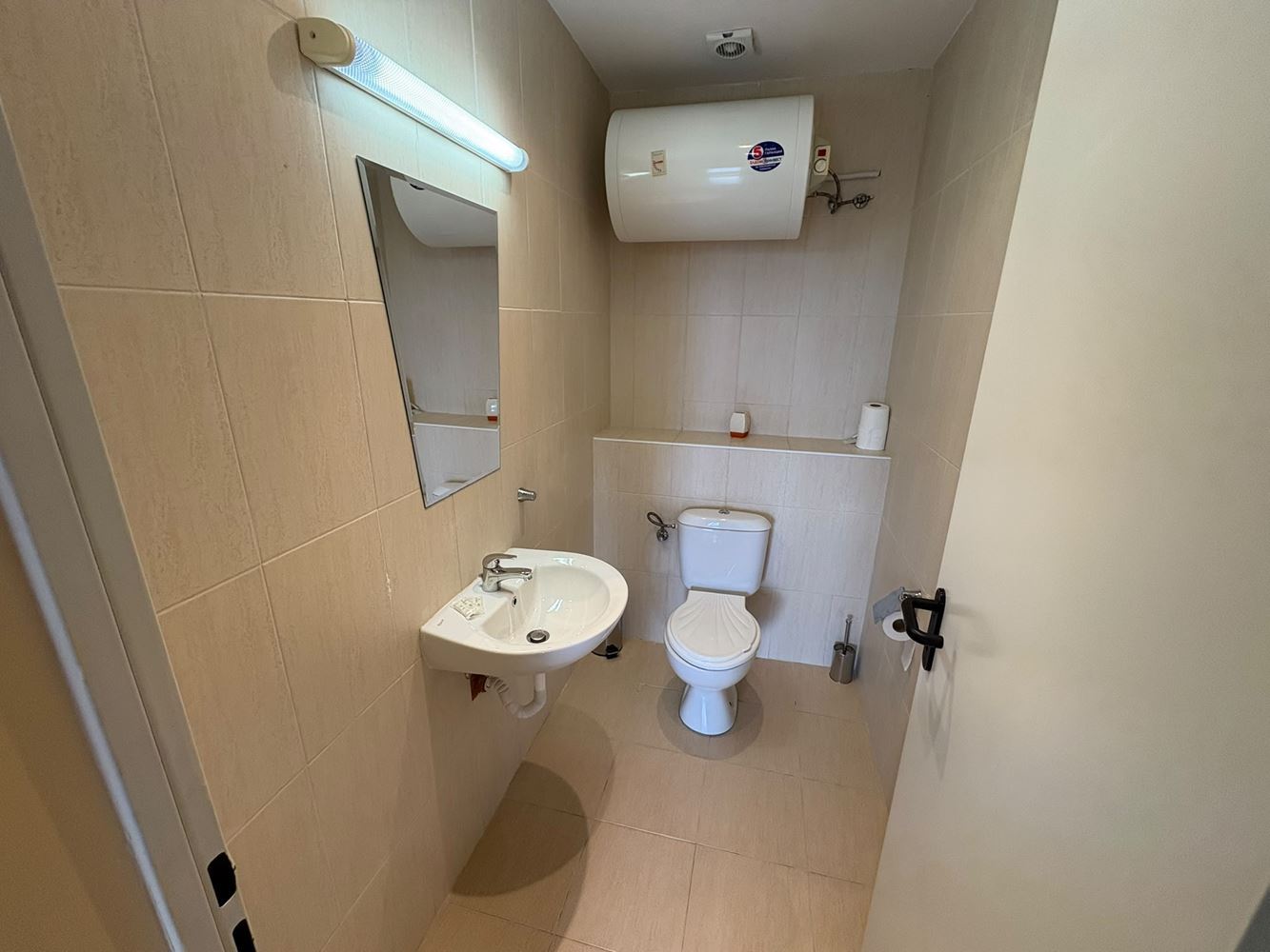 Two-bedroom apartment in Sunny Beach – spacious living, amenities and entertainment in a holiday complex