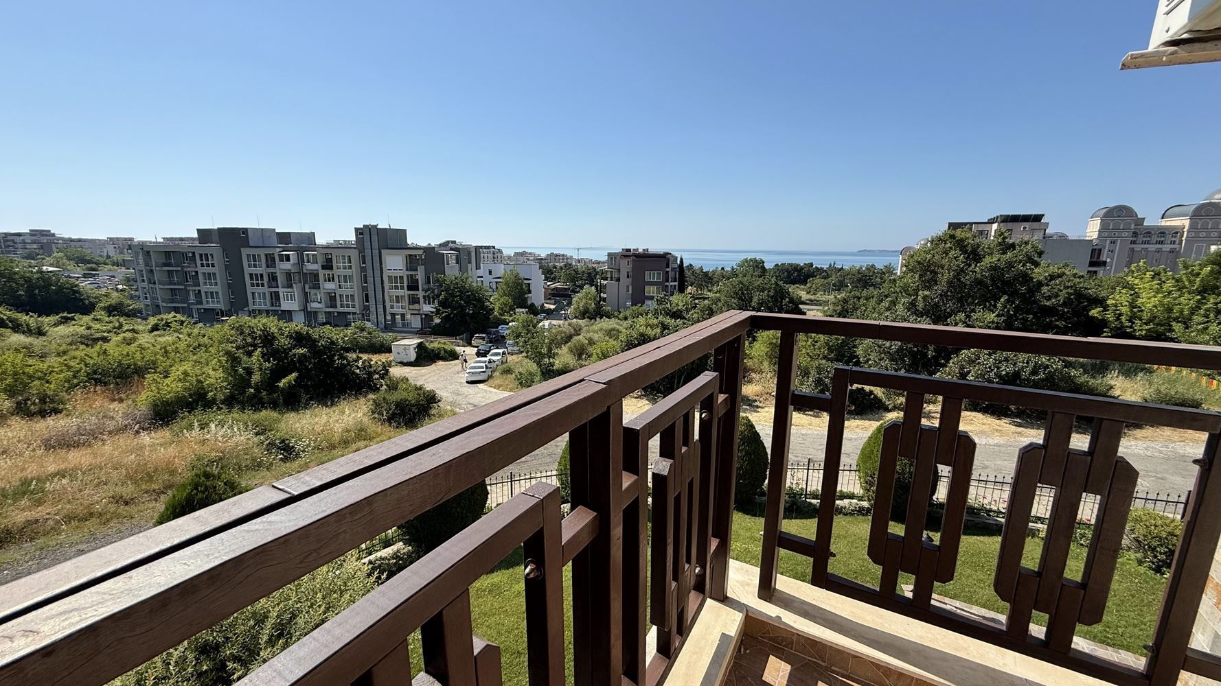 Spacious Two-Bedroom Apartment with Sea View and Low Maintenance Fee in Sveti Vlas