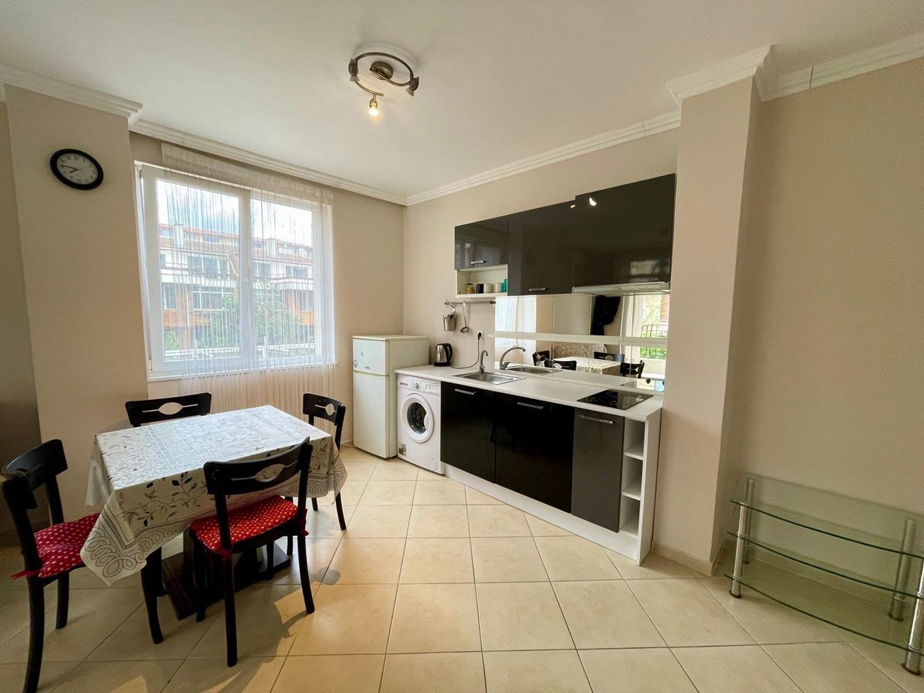 Cozy One-Bedroom Apartment with Pool View in a Quiet Complex in Sunny Beach