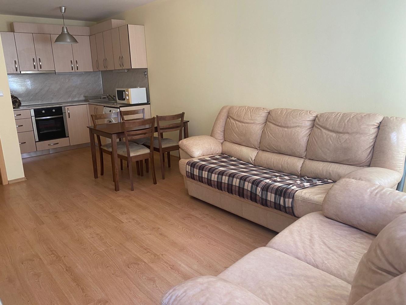 Furnished One-Bedroom Apartment 50 m from the Sea in Pomorie