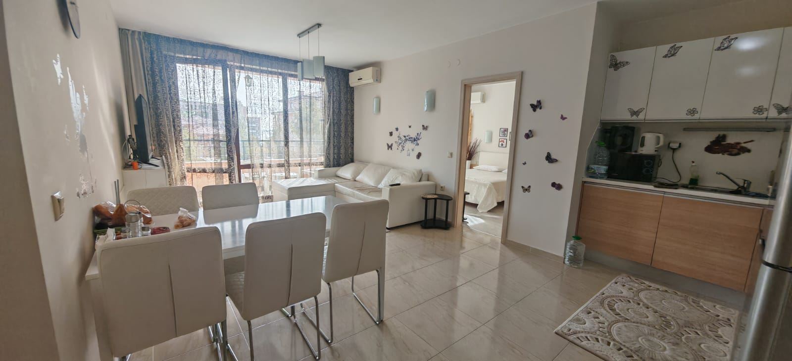 Three-room Apartment with Pool Views and Partial Sea Views, 200 Metres from the Beach in Sveti Vlas
