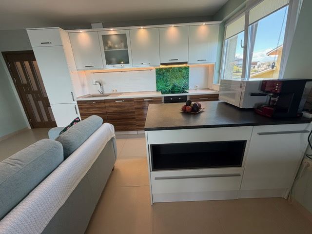 Spacious Apartment with 2 Bedrooms on the First Sea Line with Frontal Panoramic Sea View