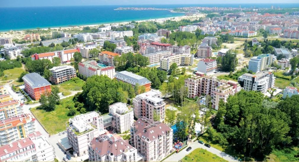 Bright and cozy studio with view of beautiful inner courtyard – comfort and tranquility in a modern complex