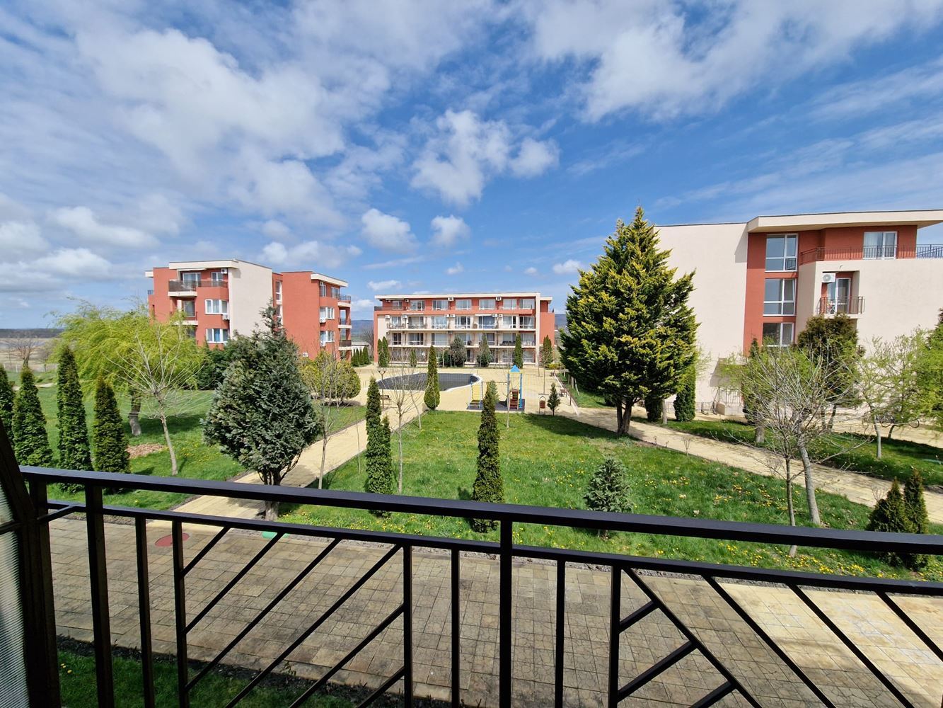 Furnished Studio with Pool View in an Excellent Complex Near the Aquapark in Sunny Beach