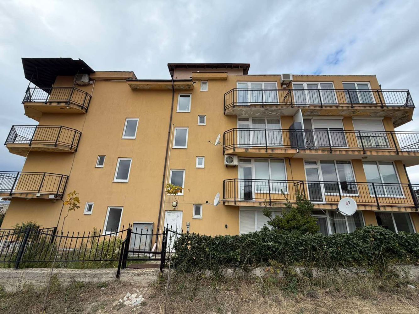 One-Bedroom Apartment with Sea View in Sveti Vlas, Intsaraki Area – Comfort and Tranquility by the Sea