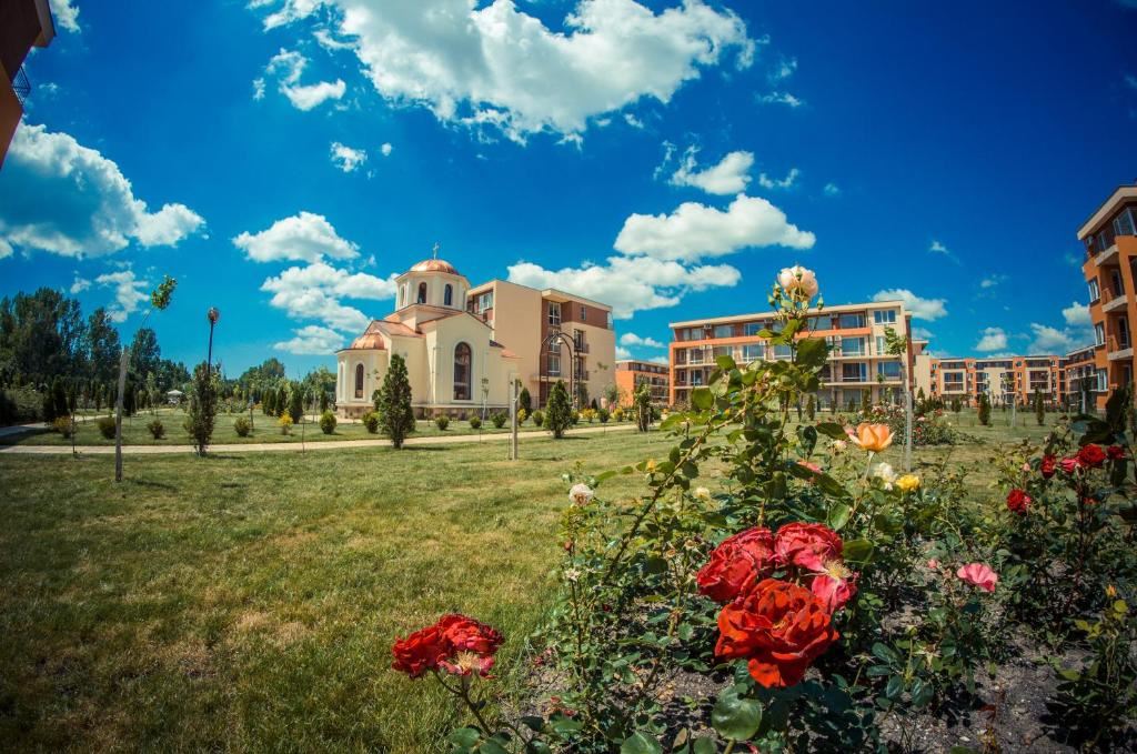 Spacious Studio in an Excellent Complex Near the Aquapark in Sunny Beach – Ready for Use or Investment