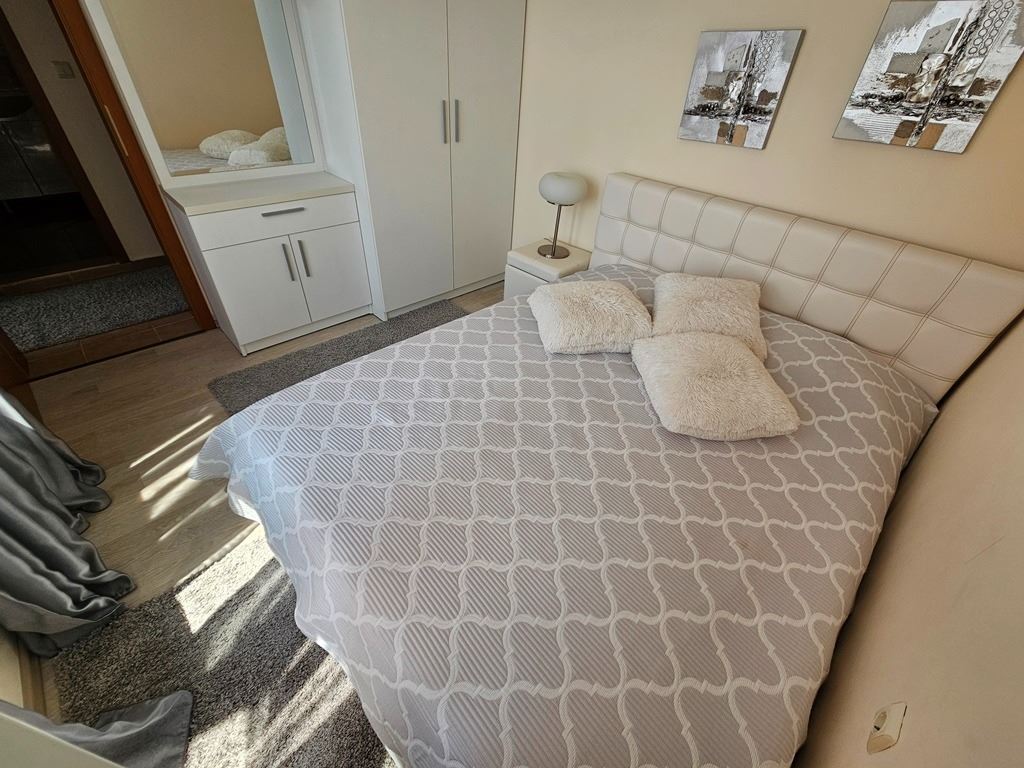 Luxury panoramic apartment on the first line of the sea with two bedrooms and an enormous terrace