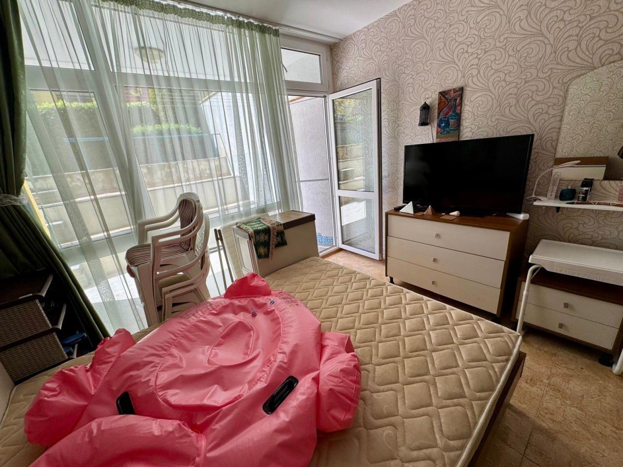Spacious one-bedroom apartment with additional sleeping area in Sunny Beach – 200 m from the beach