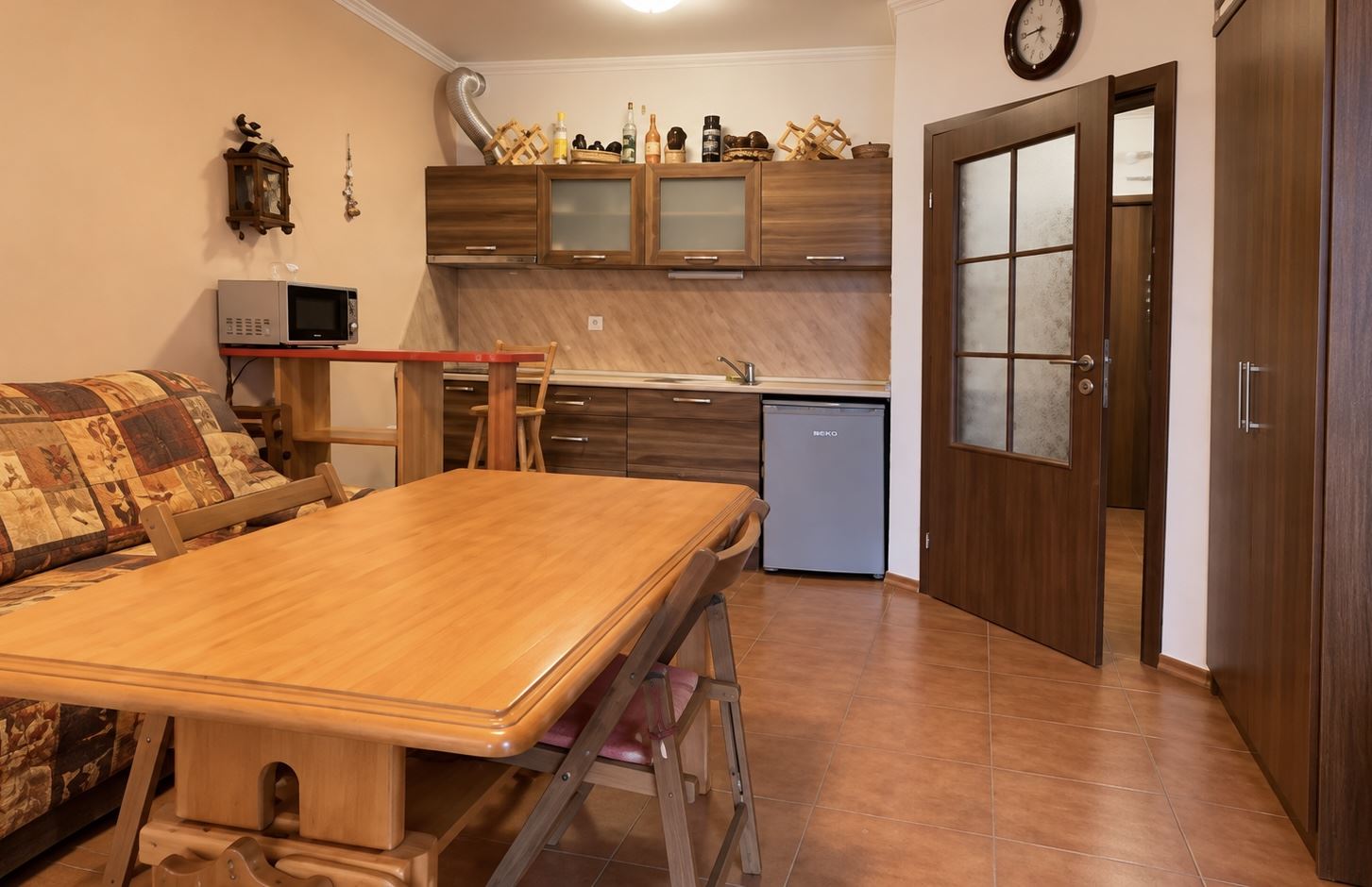Sveti Vlas: Stylish South-Facing Studio in a Complex with a Swimming Pool and Act 16