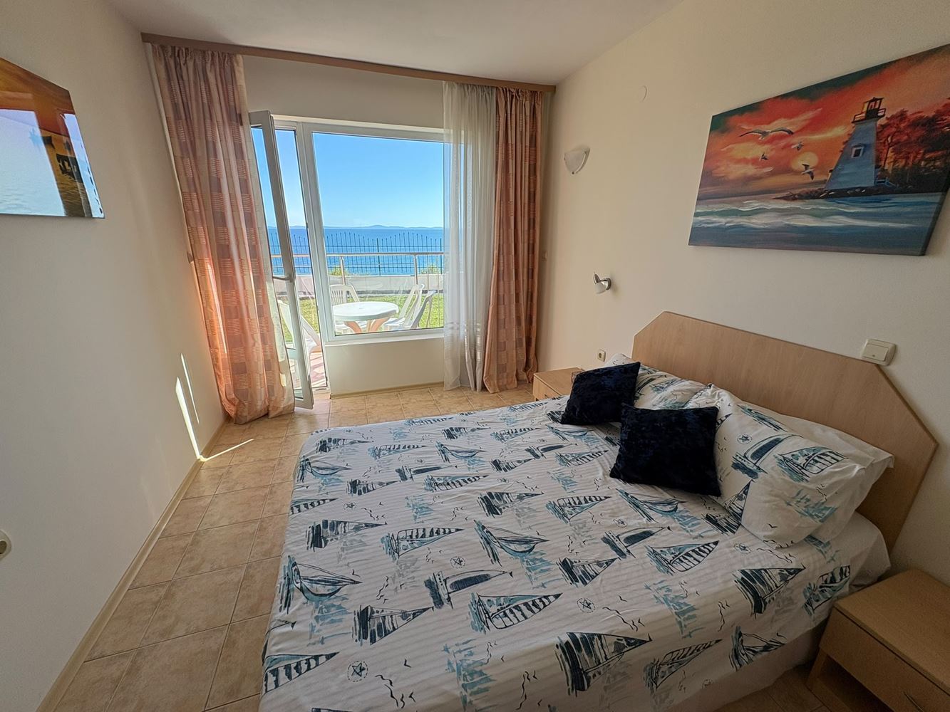 First Line in Sveti Vlas – Spacious One-Bedroom Apartment with Sea View