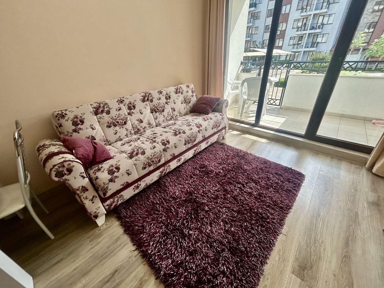 Comfortable one-bedroom apartment with direct access to the pool in Nessebar – an exceptionally convenient offer