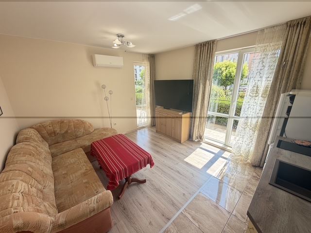 Cozy one-bedroom apartment with a huge terrace in Ravda – your own private space by the sea