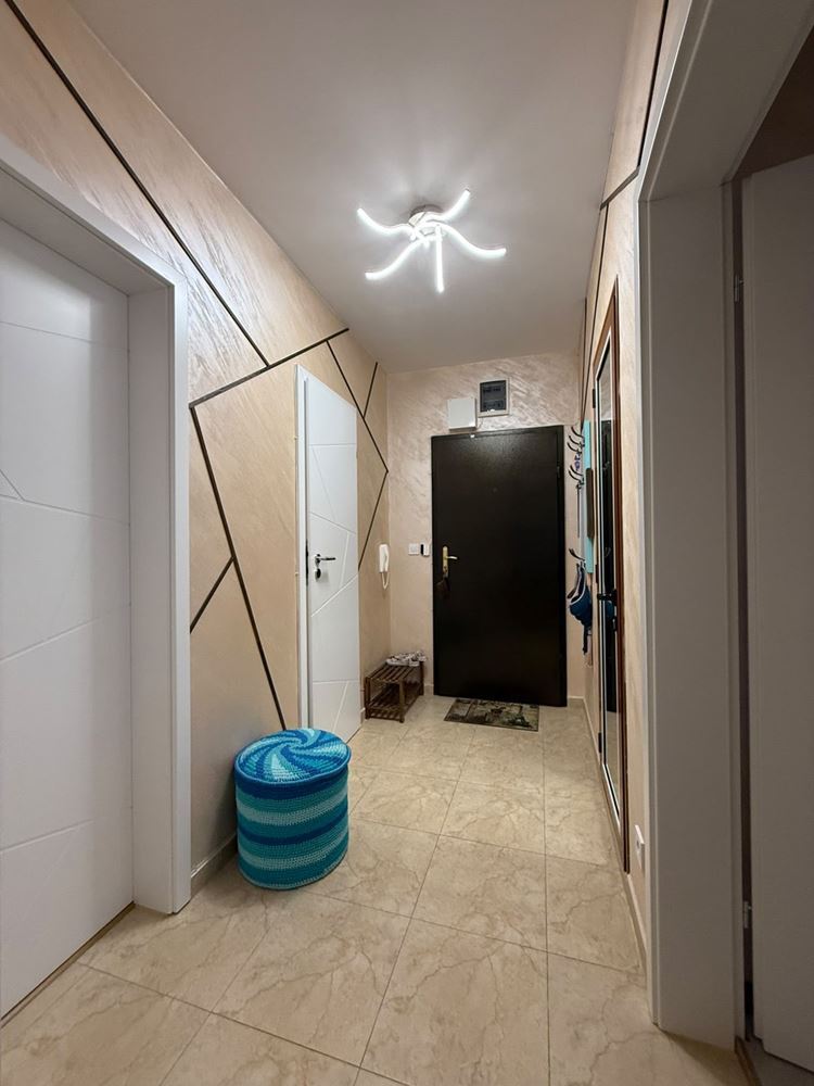 Large Two-Bedroom Apartment Opposite the Sanatorium in Pomorie – Three Terraces, Walk-In Wardrobe and Two Bathrooms