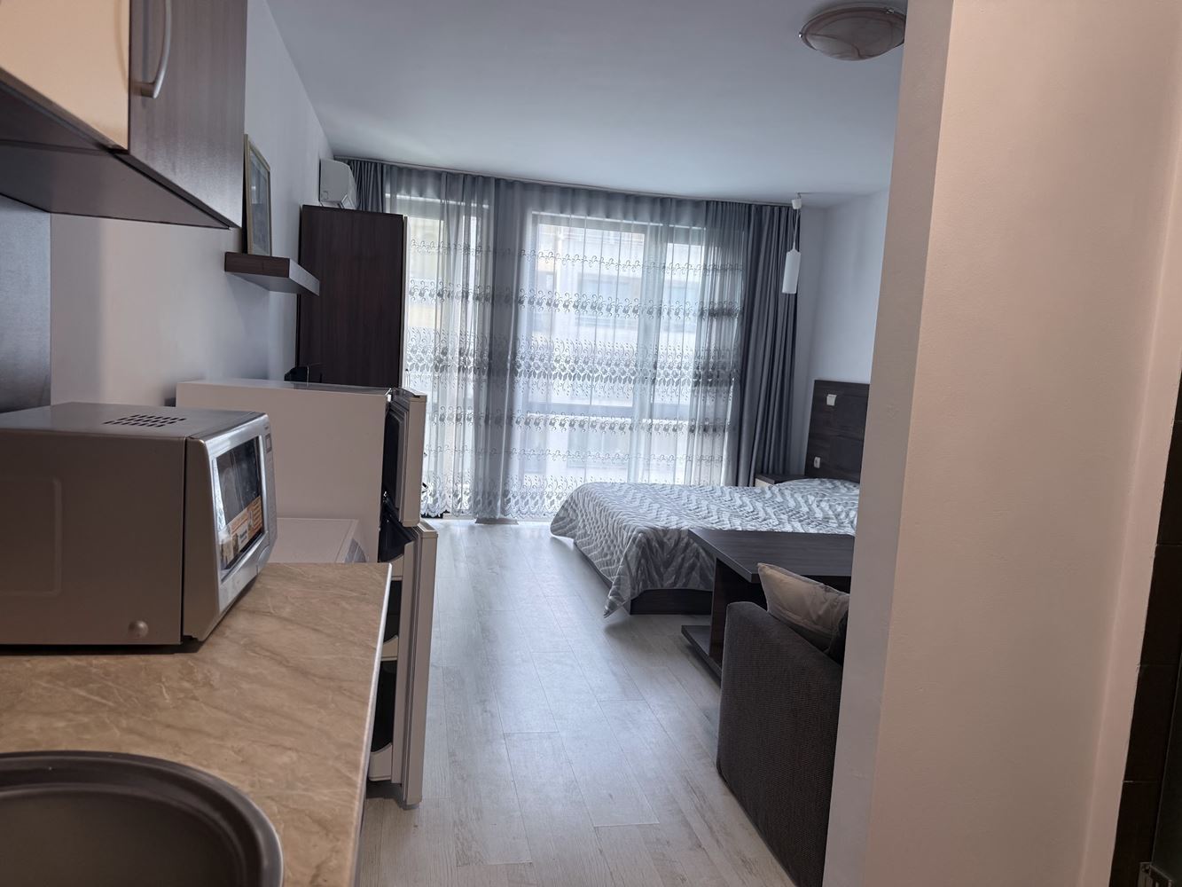 Stylish Studio in Sunny Beach – Spaciousness, Convenience and an Excellent Location for Year-Round Living
