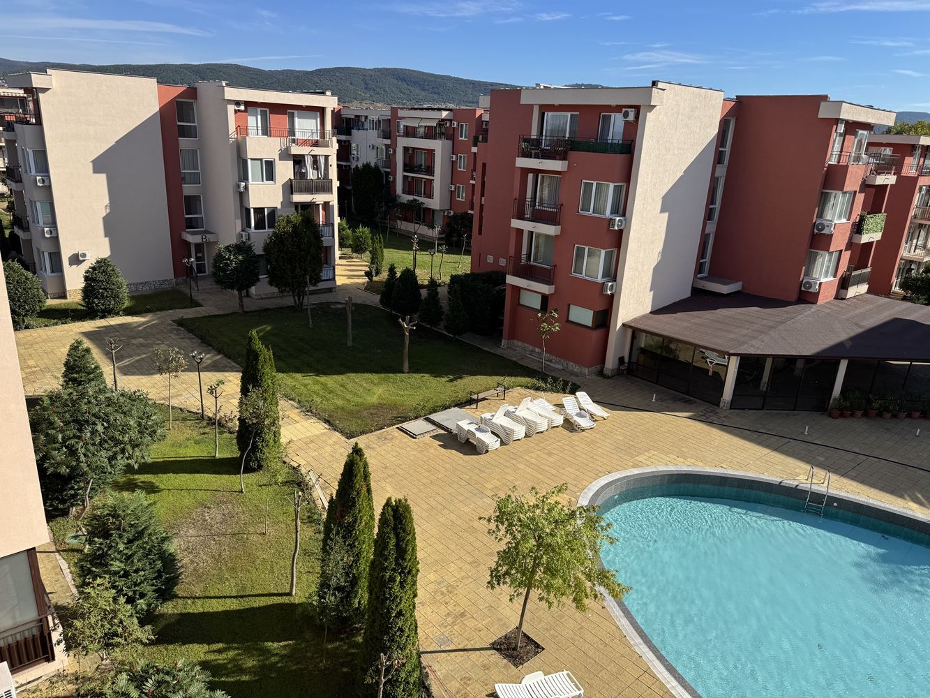 Studio with pool view in a complex with excellent infrastructure in Sunny Beach