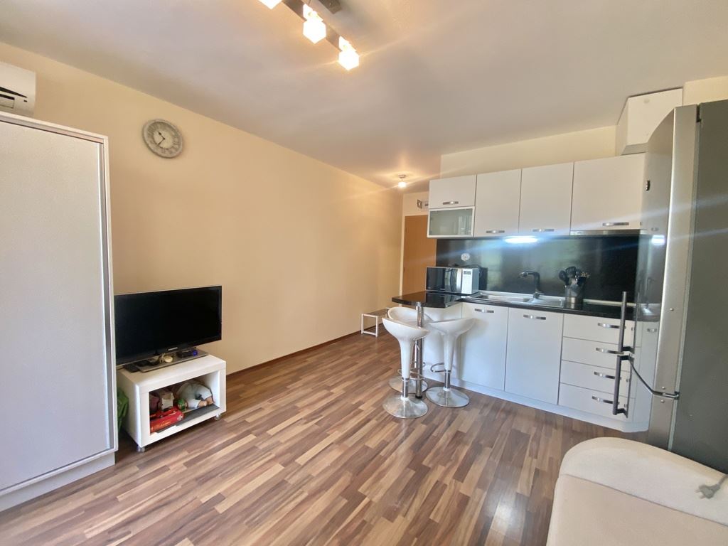 Excellent studio with pool view in Sunny Beach – ready for living or investment